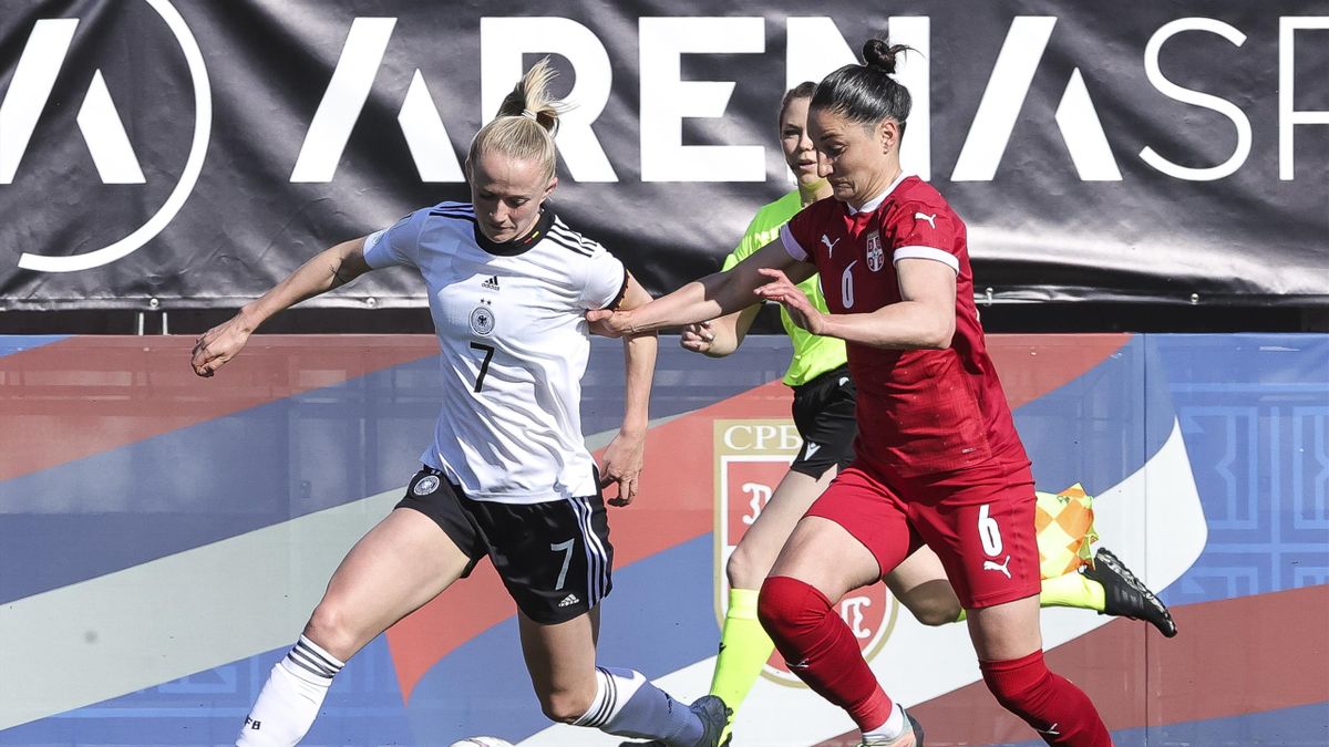 WM-Qualifikation Perfekte Serie von Deutschland reißt - DFB-Frauen verlieren in Serbien