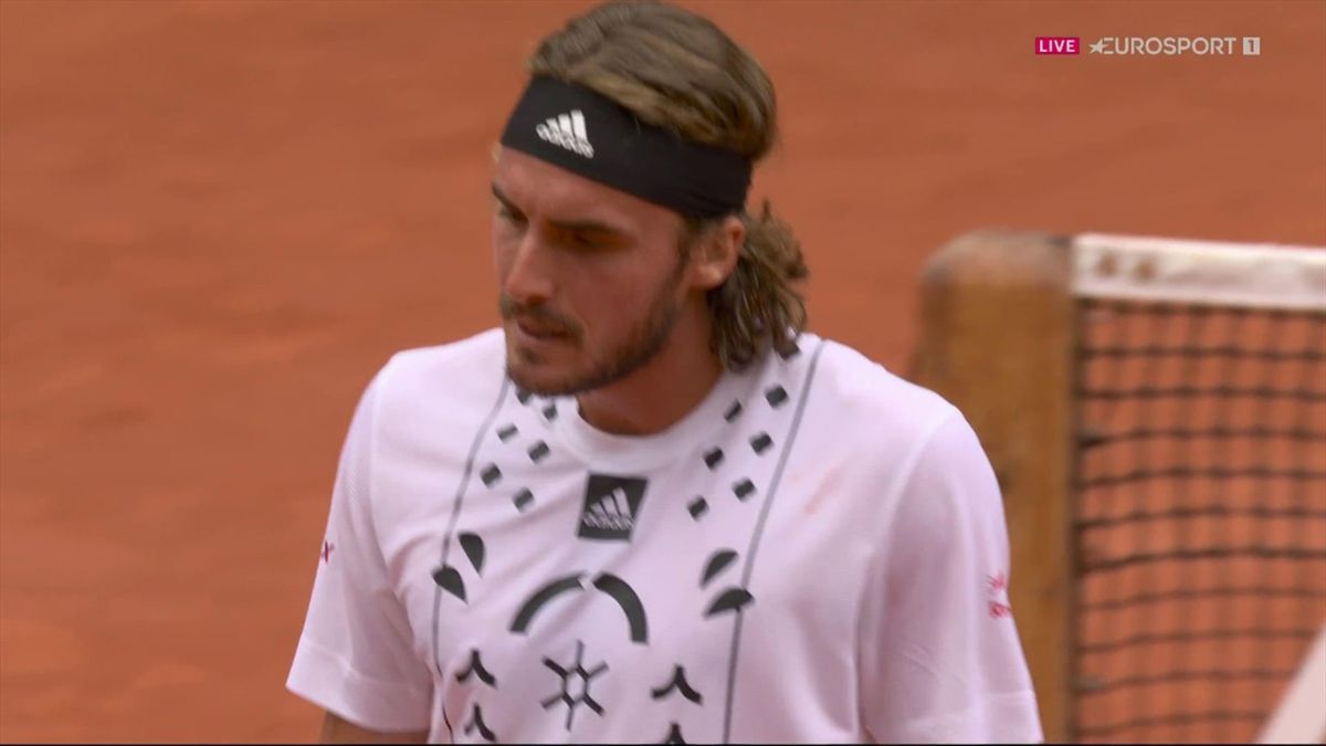French Open 2022 - Holger Rune upsets Stefanos Tsitsipas in four sets to reach French Open quarter-finals
