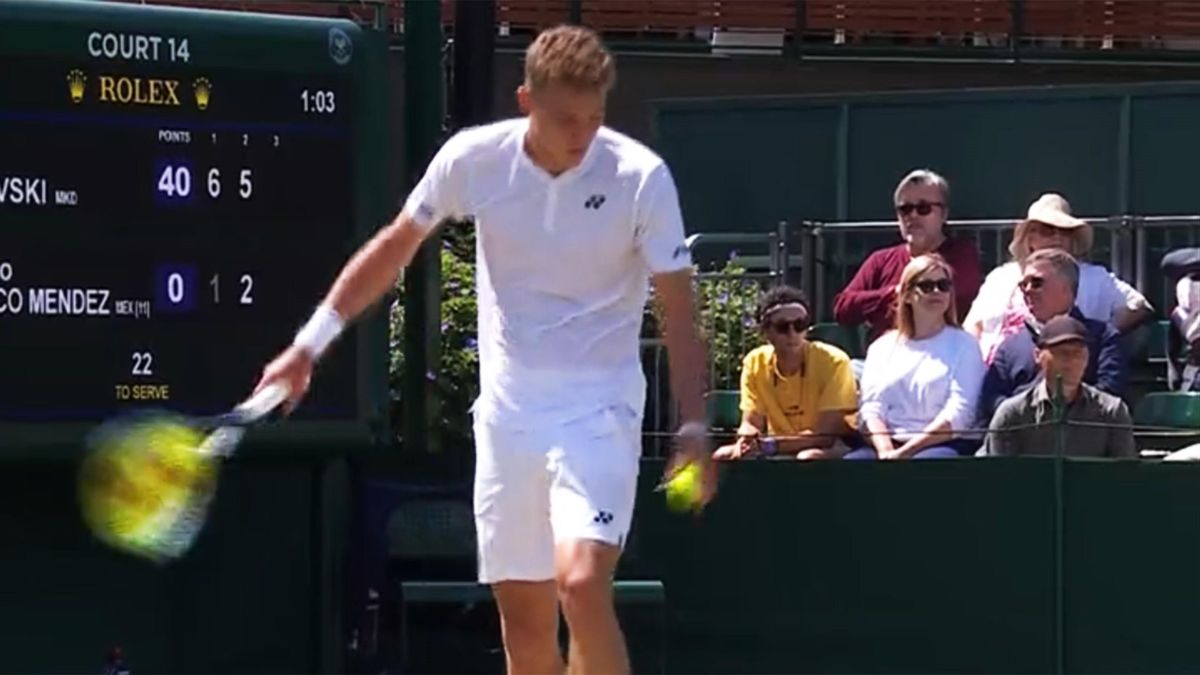 Wimbledon 2022 Kalin Ivanovski schlägt Tweener-Ass beim Matchball