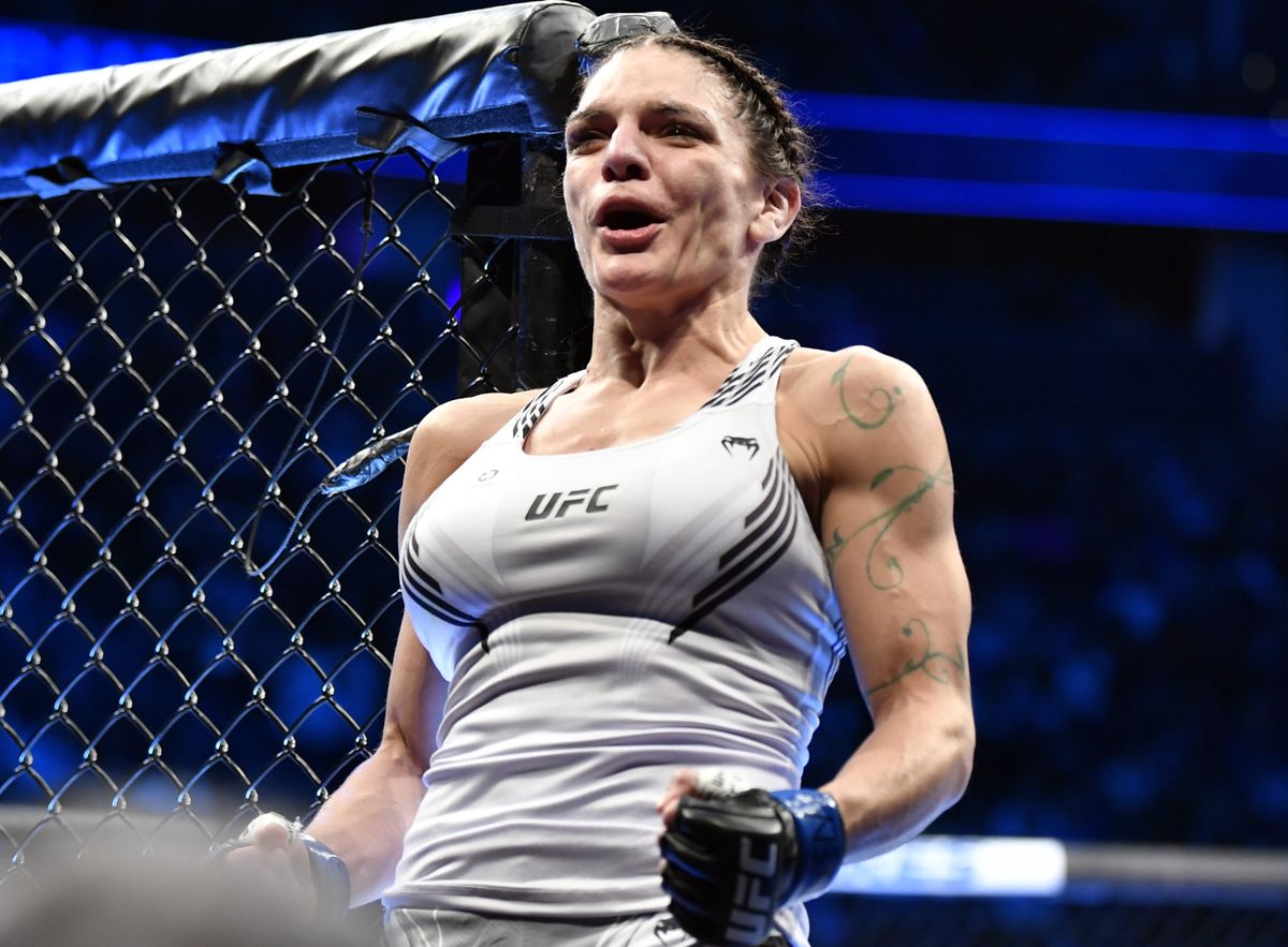 UFC Long Island | Partij met titelimplicaties tussen Ortega en ...