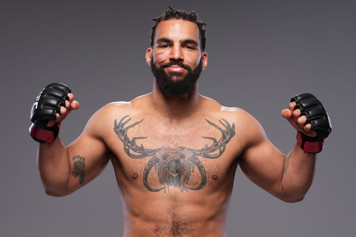 UFC Vegas 68 | Zondagochtend ontbijten met Lewis vs. Spivac (Preview ...