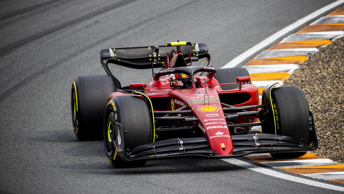 GP von Italien Ferrari startet in Italien mit einer Speziallackierung - 100