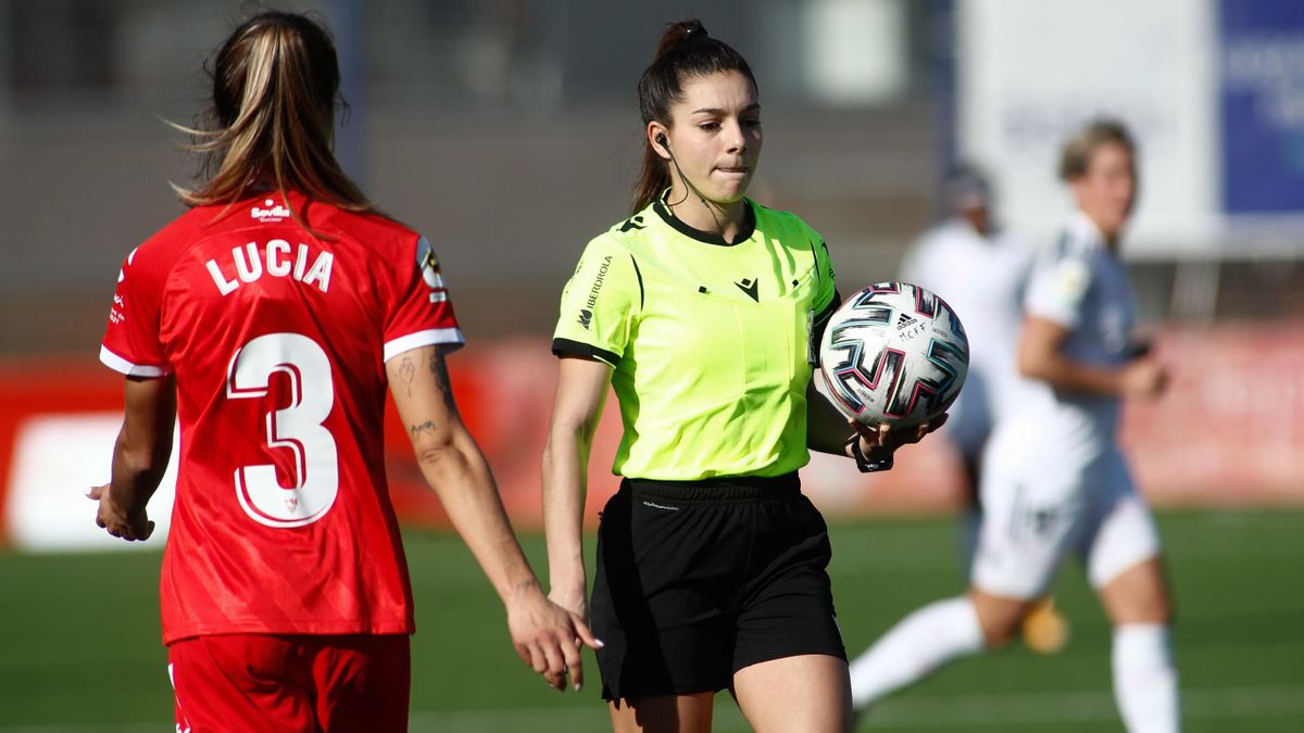 Maria Eugenia Gil Soriano, referee of the match, in action during the spanish women league, Primera Iberdrola
