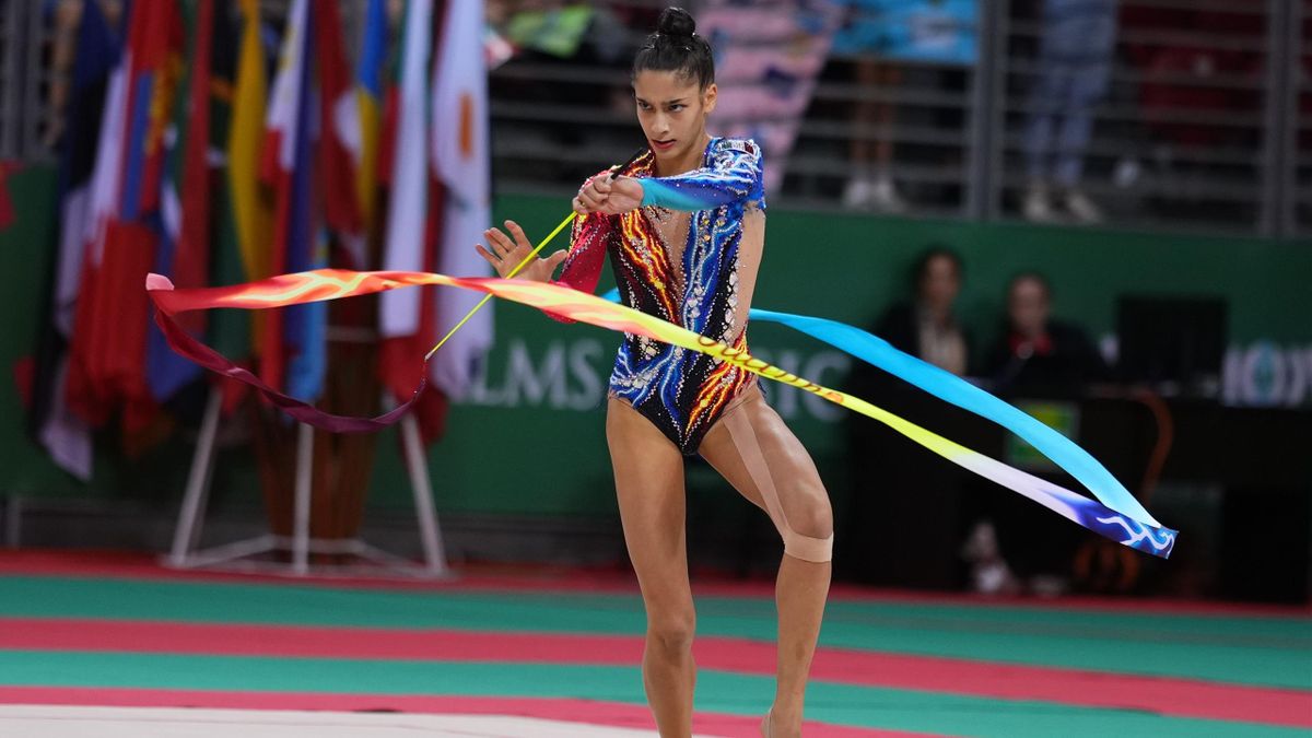 Mondiali ginnastica ritmica, Sofia Raffaeli manca il tris di medaglie per  mezzo decimo - Eurosport