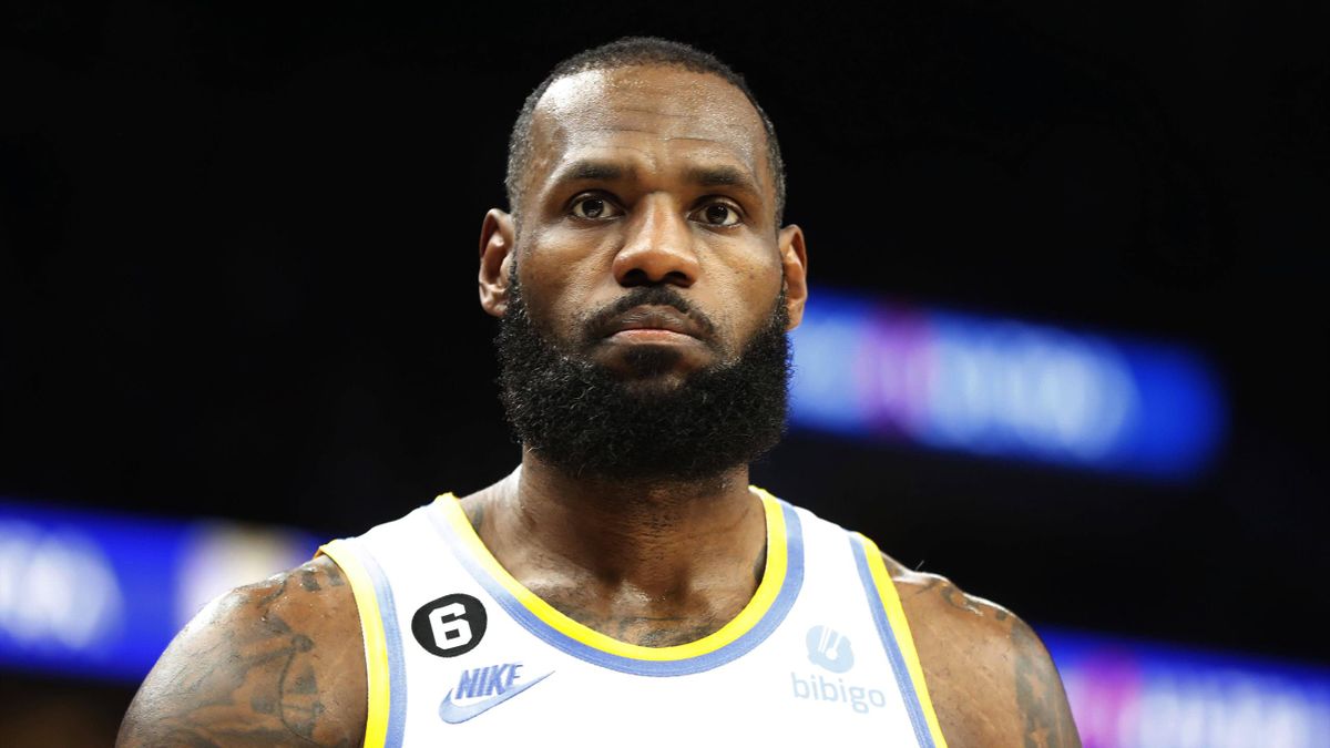 Presque le pire shooter de la NBA en 20222023 Pourquoi LeBron James