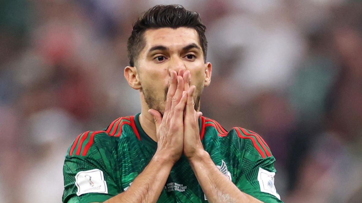Saudi Arabia 1-2 Mexico Luis Chavez scores stunner but Mexico out of 2022 World Cup on goal difference to Poland
