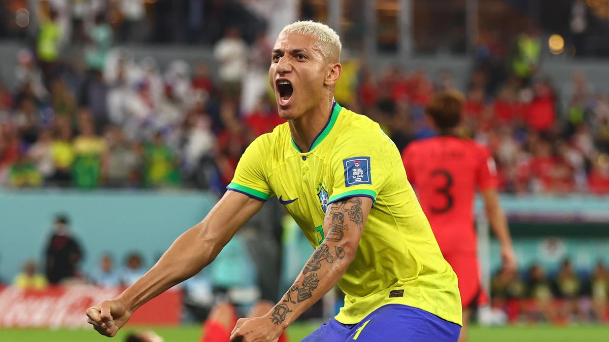 Brazil 4-1 South Korea Neymar among the goals as World Cup favourites ease into quarter-finals in style