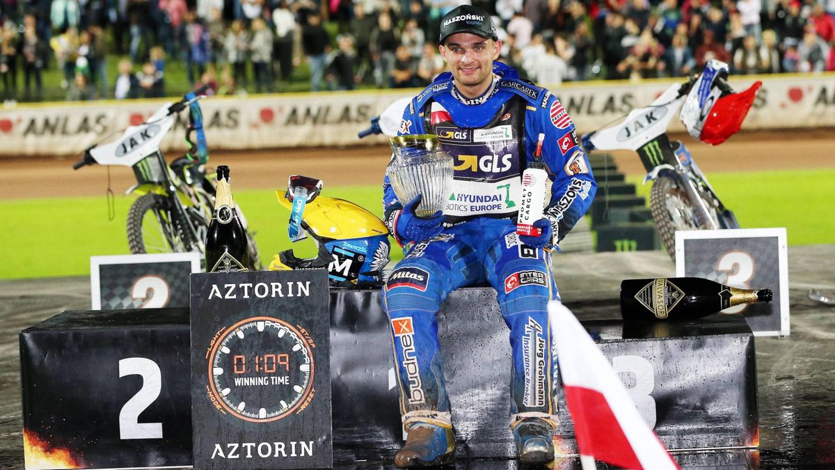bartosz-zmarzlik-wygra-u-lowe-grand-prix-s-owenii-eurosport