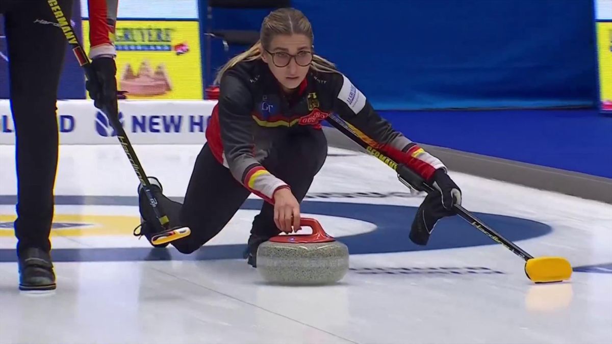 CurlingWM Deutsche Frauen machen mit viertem Sieg einen wichtigen