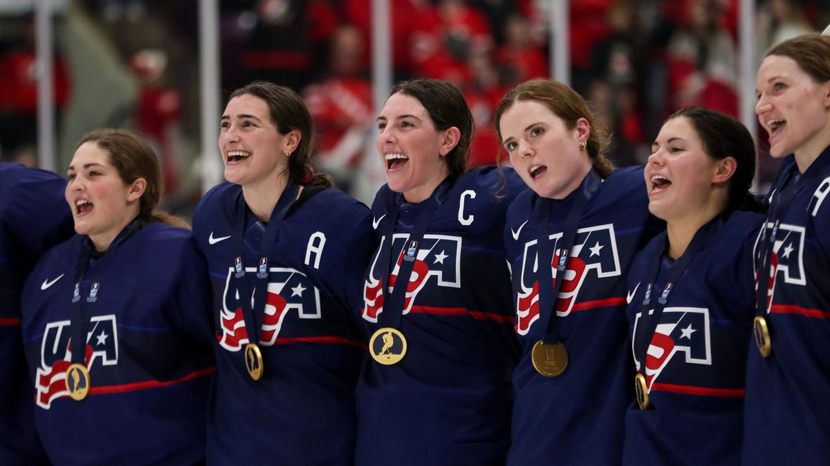 Eishockey WM der Frauen Amerika schlägt Kanada im Finale - Team kommt nach Rückstand zurück