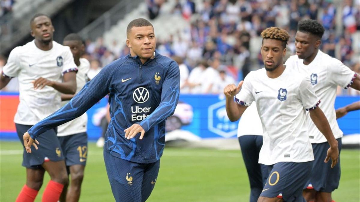 Nouveau Maillot Homme Equipe de France de Football Extérieur Coupe