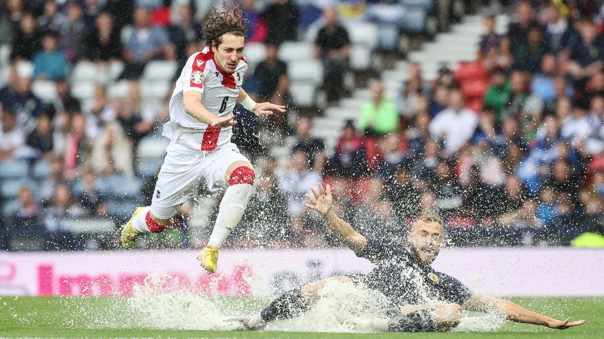 Scotland beat in Euro 2024 qualifier after 100minute delay