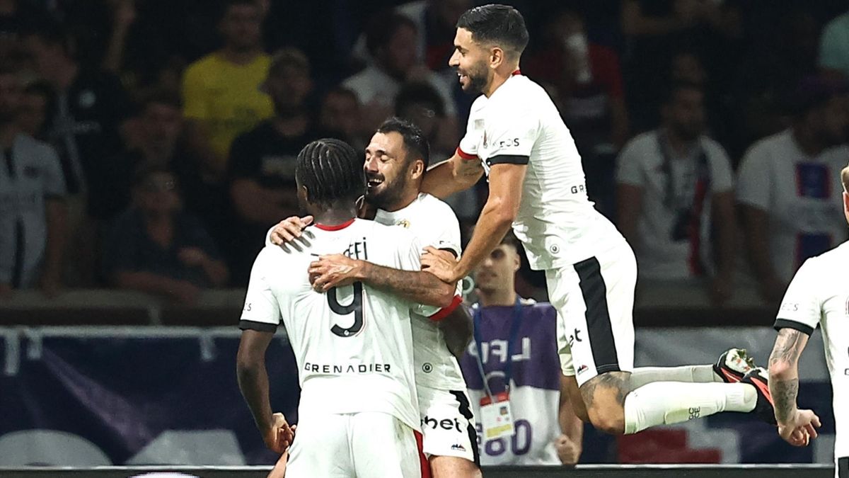 Paris Saint-Germain 2-3 Nice Kylian Mbappe goals count for nothing as Terem Moffi inspires Nice to victory at PSG