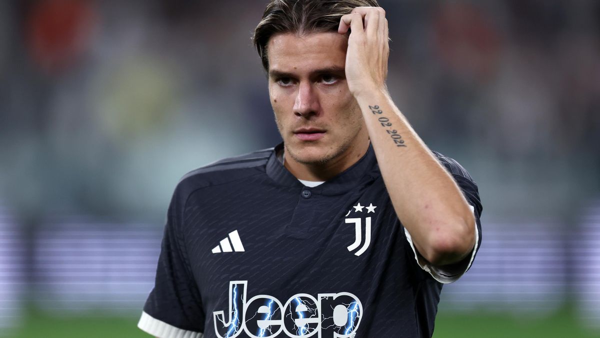 Juventus midfielder Nicolo Fagioli banned from football for seven months  amid Italian betting scandal - Eurosport