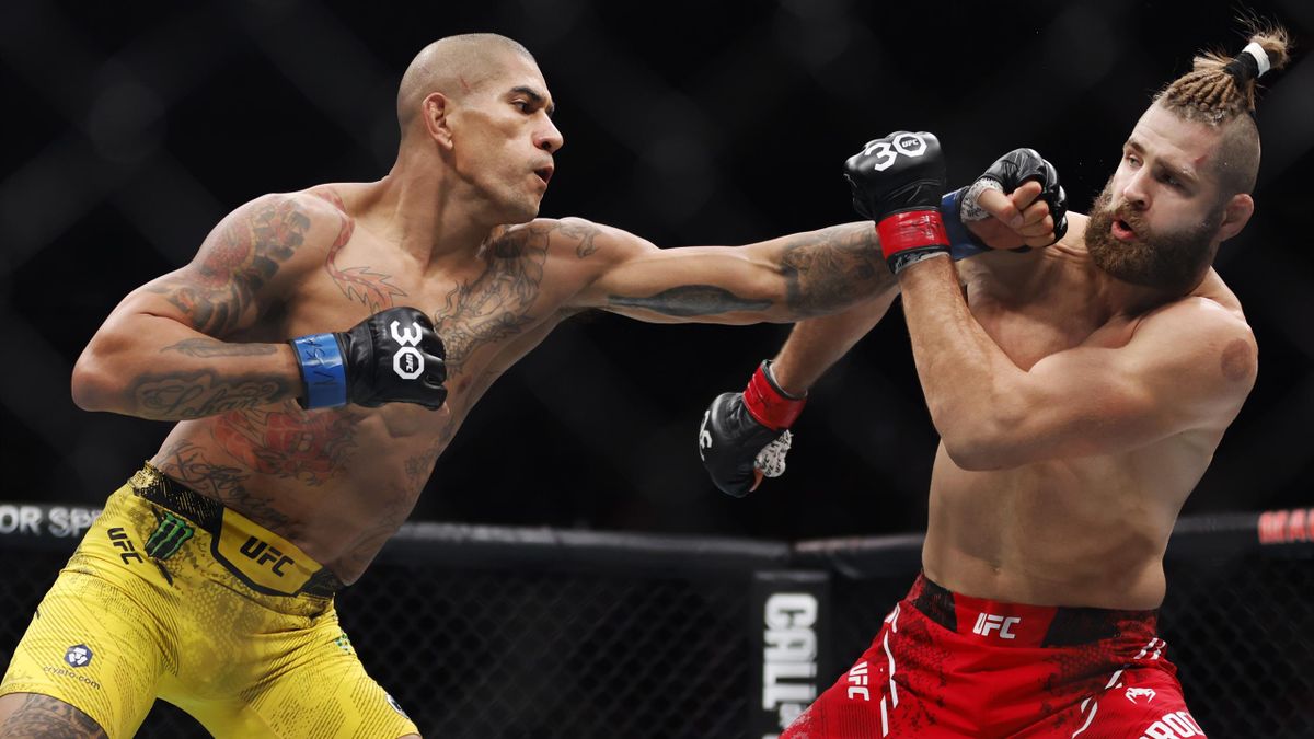 Jiri Prochazka agrees with stoppage decision in UFC 295 title defeat to  Alex Pereira - 'It was right' - Eurosport