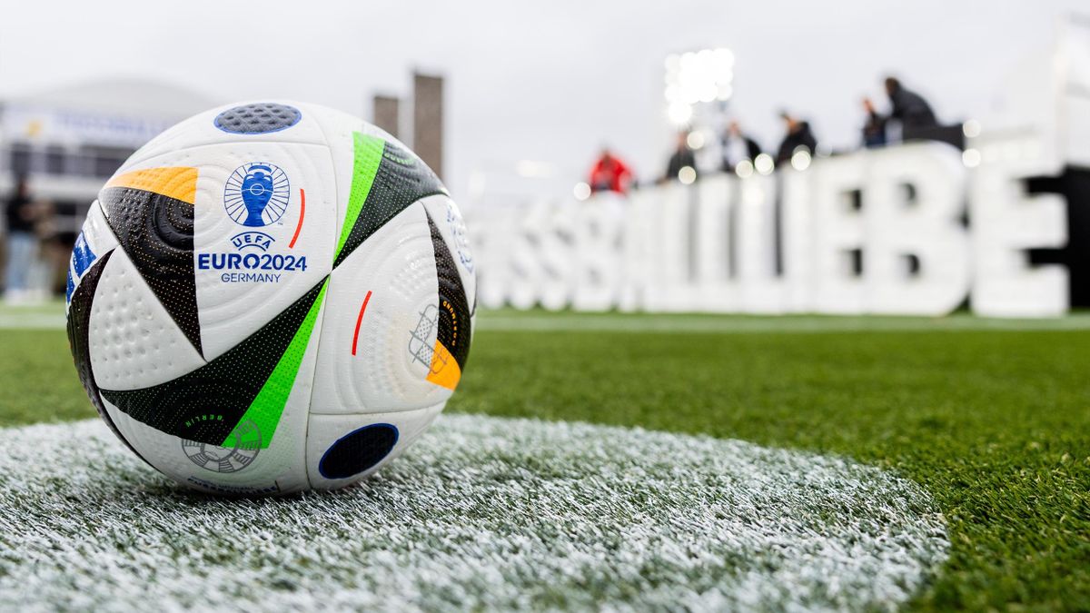 La UEFA presenta 'Fussballiebe', el balón oficial para la Eurocopa 2024