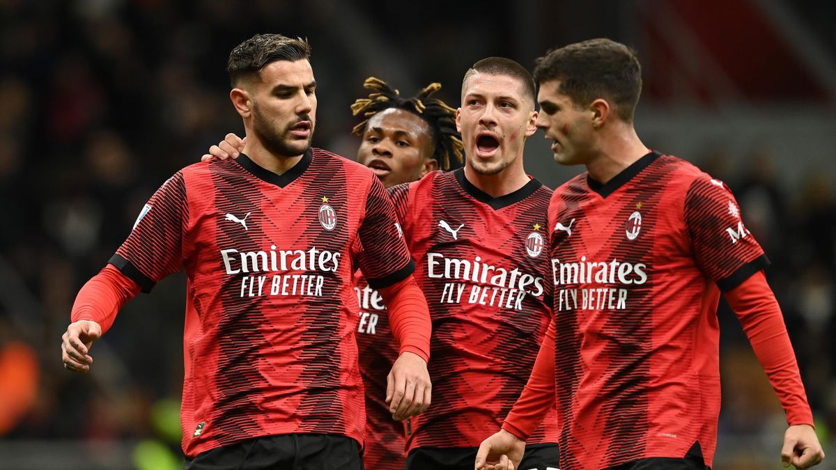 AC Milan 1-0 Fiorentina: Theo Hernandez penalty sees Rossoneri