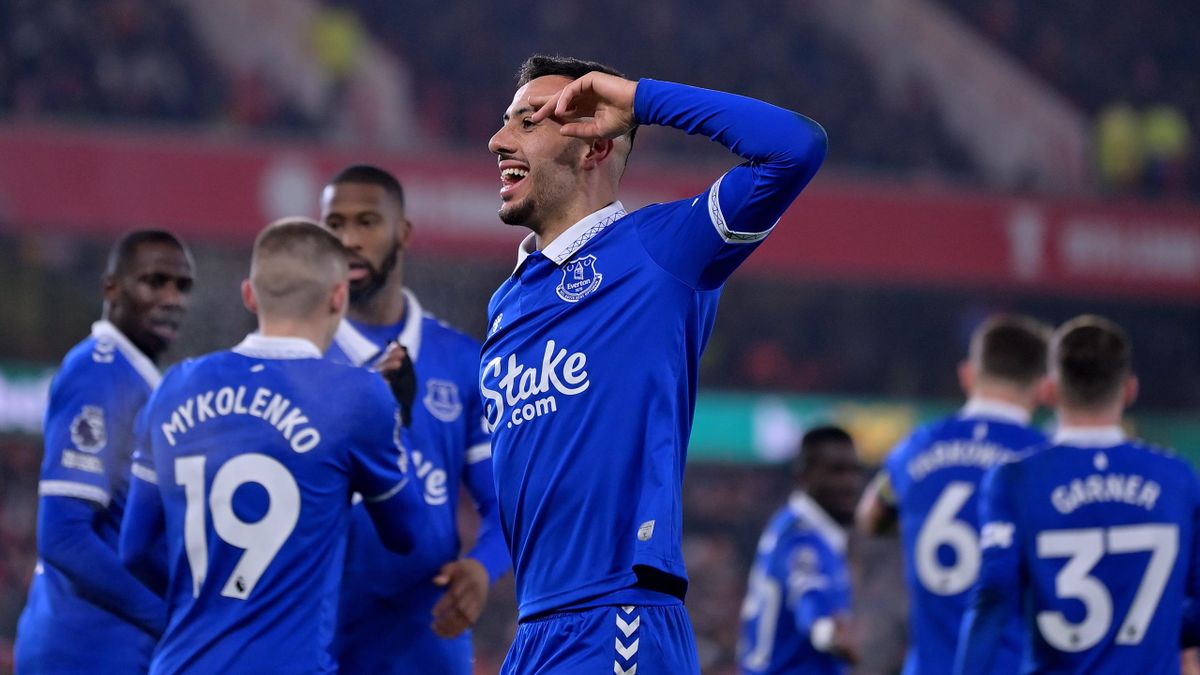 Nottingham Forest 0-1 Everton: Dwight McNeil strike secures first Premier  League win for Toffees since points deduction - Eurosport
