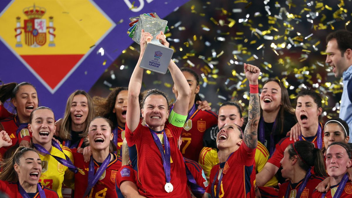 Spanish football league champions discount