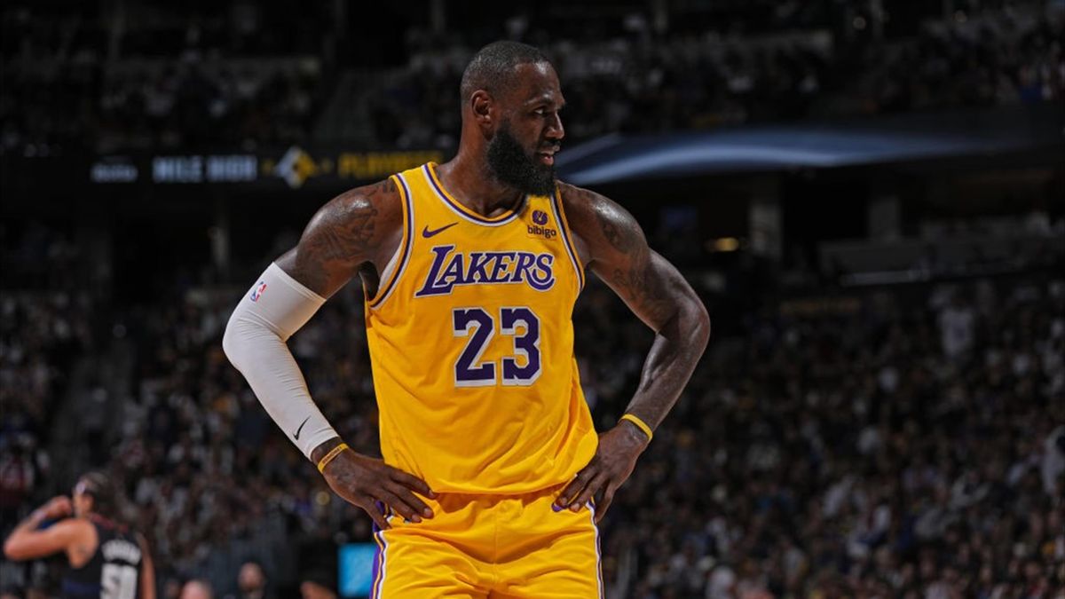 NBA LeBron James va prolonger pour deux ans avec les Lakers Eurosport