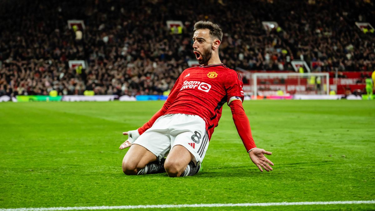 Manchester United 4 2 Sheffield United Bruno Fernandes stars as Erik ten Hag s side earn thrilling fightback win Eurosport