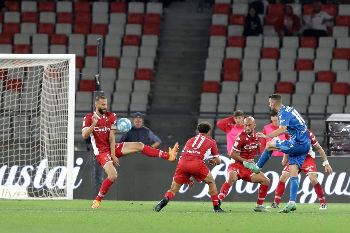 Serie B - Bari-Ternana 1-1: nella ripresa, a Nasti risponde Pereiro ...