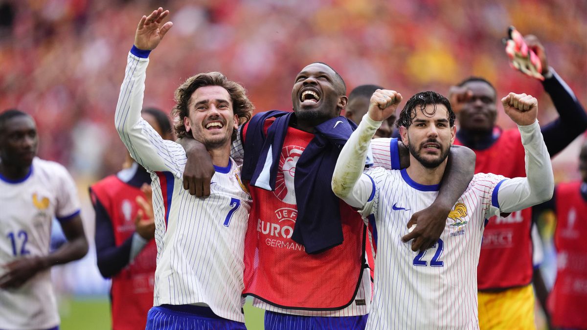 Portugal v France live Euro 2024 latest as Cristiano Ronaldo and Kylian Mbappe battle for semi final place goes into extra time
