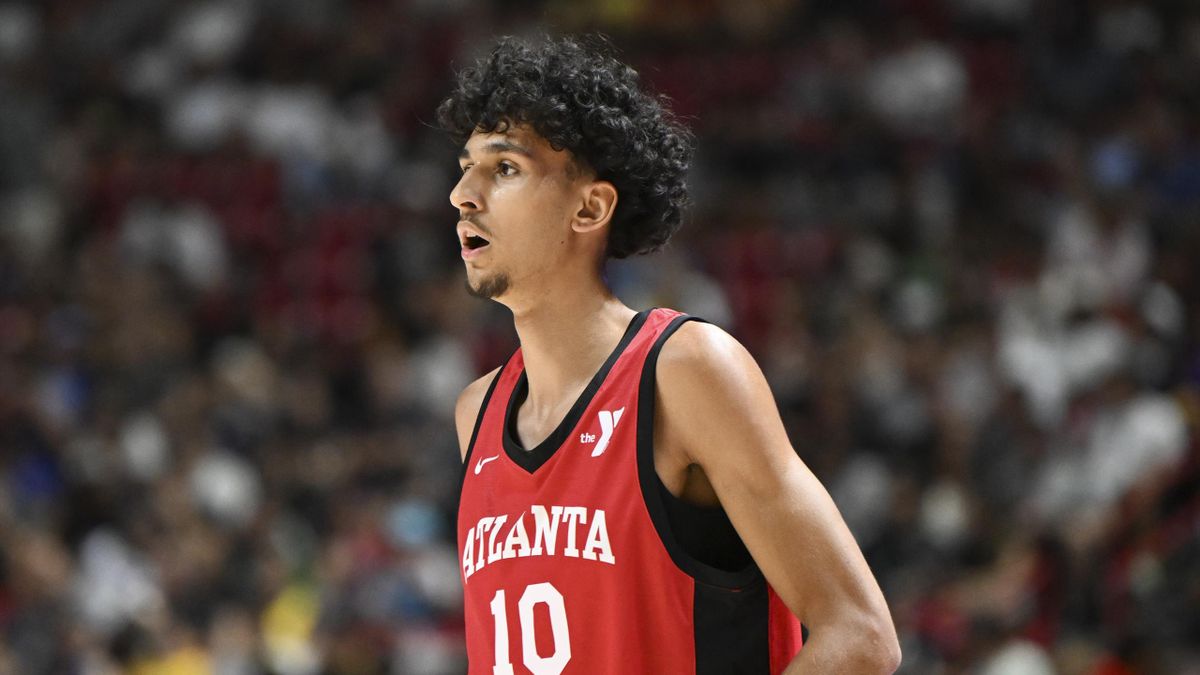 NBA SUMMER LEAGUE Zaccharie Risacher et Alexandre Sarr brillent l un contre l autre sous leur nouveau maillot Eurosport