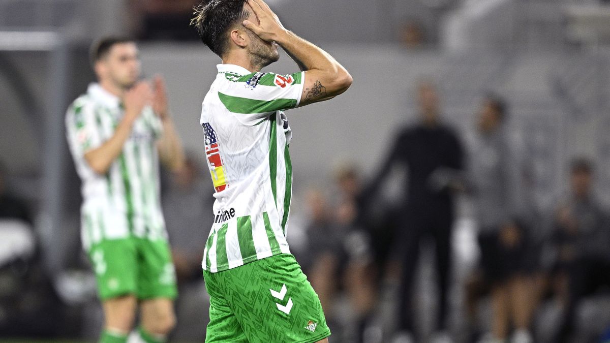 La derrota del Betis ante el Manchester United y Mikel Merino encaminado con el Arsenal, nombres del día - Eurosport