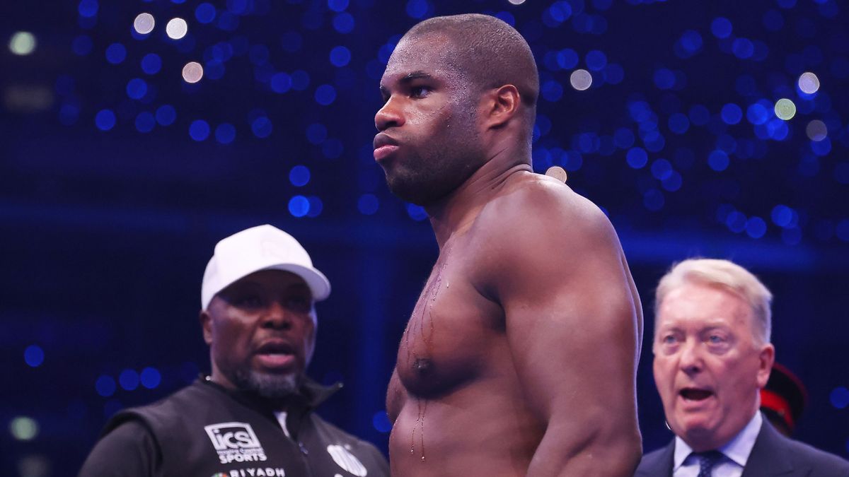 Daniel Dubois and Tyson Fury fight would leave Frank Warren in a 'very,  very awkward position,' says promoter - Eurosport