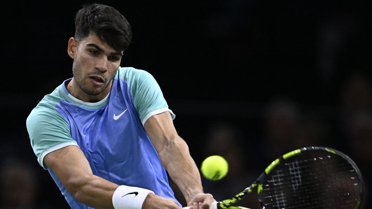 Carlos Alcaraz and Jack Draper win comfortably in Paris but several seeds tumble in last ATP Masters 1000 event of year Eurosport