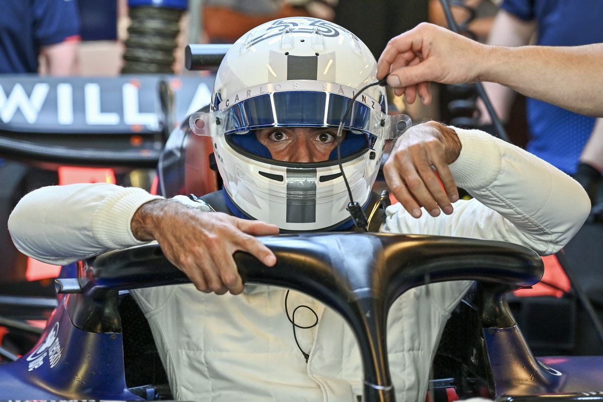 Test Pirelli di Abu Dhabi: acuto di Carlos Sainz, miglior tempo all ...