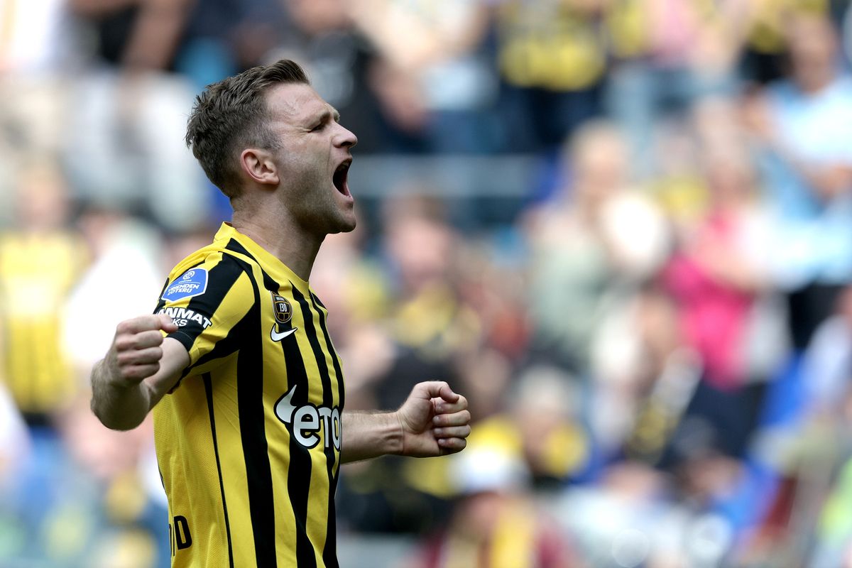 Sondre Tronstad er i ferd med å bli en kulthelt i Blackburn: – Mange ...