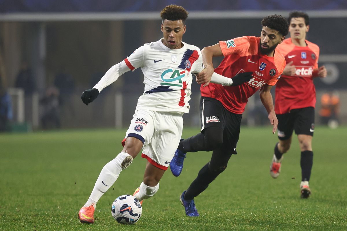 Coupe de France : malmené par le FC Espaly (N3), le PSG se qualifie in extremis (4-2) - ICI