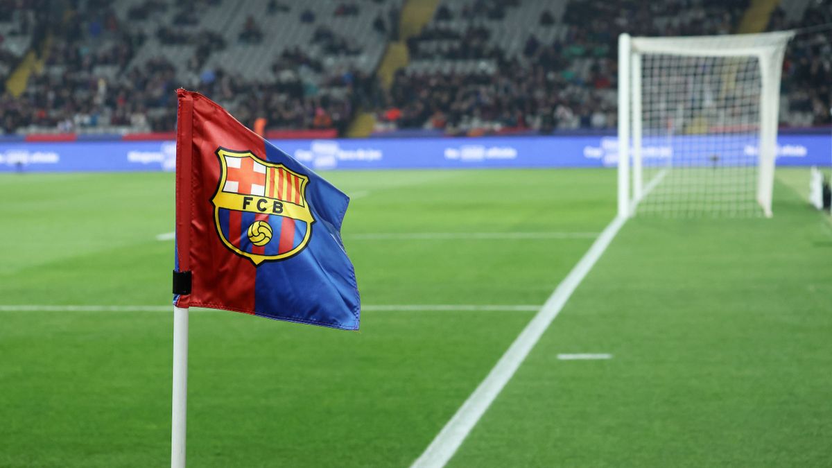 FÚTBOL | YA HAY FECHA OFICIAL para el Barça-Osasuna aplazado por la muerte  del Doctor Miñarro - Eurosport