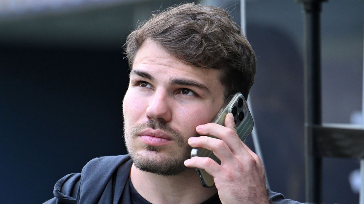 Antoine Dupont (Stade Toulousain), huit semaines après sa blessure au genou  : "C'est dur à encaisser mentalement" - Eurosport