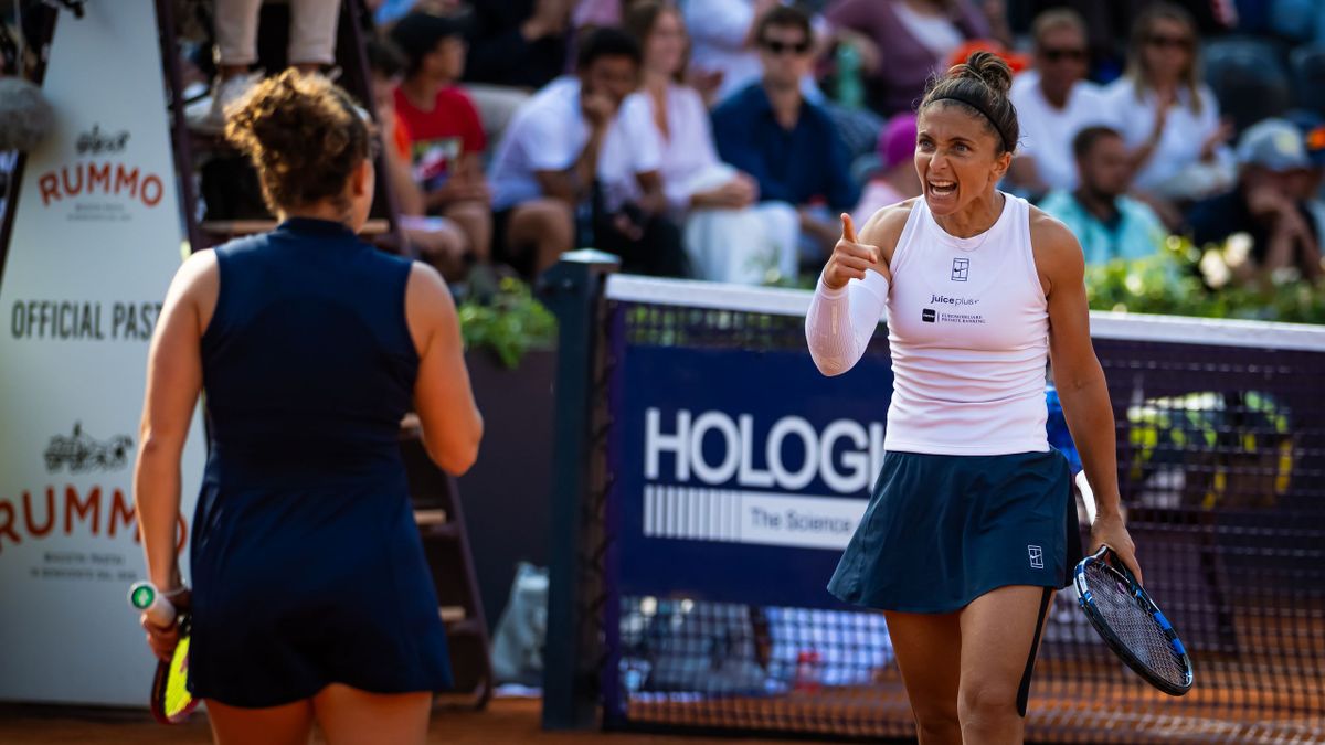 Mesmerizing Paolini, Doppio Colpo: Travolge Kudermetova, Le Finals Sempre Più Vicine Capture in 4K