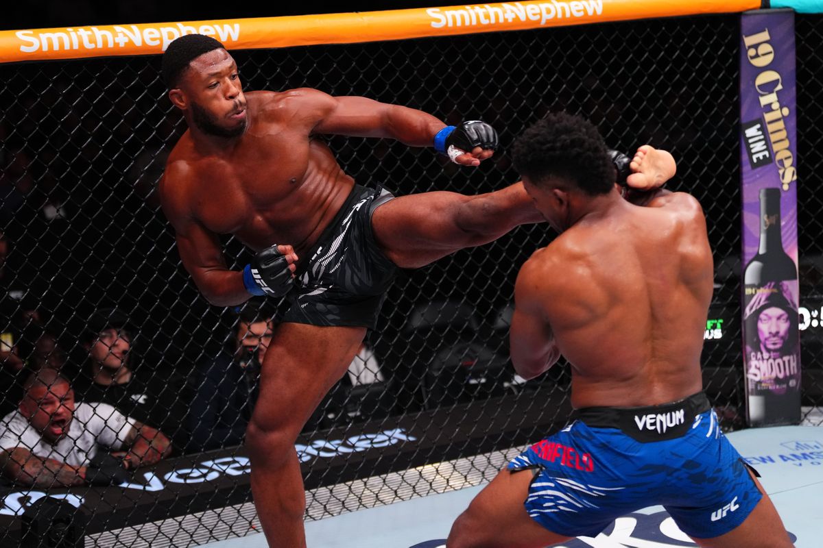 Vintage Usman staat op in Atlanta en doorbreekt slechte reeks met ...