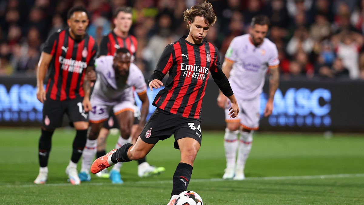 Chi è Christian Comotto, il 17enne del Milan (figlio d'arte) che si è ...
