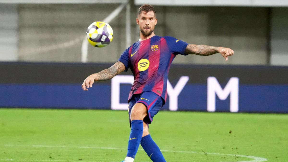 El Al Nassr viene con fuerza a por uno de los bastiones del Barça: Íñigo  Martínez, cerca de marcharse libre hacia Arabia Saudí - Eurosport