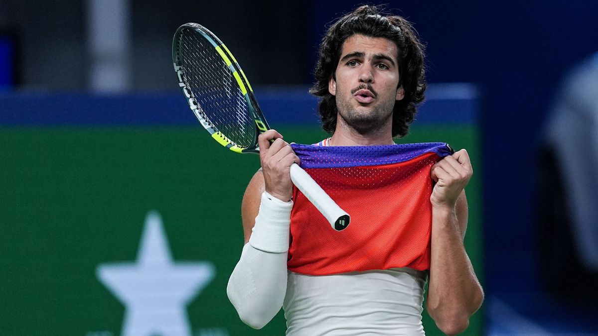Masters Shanghái 2026 | Alcaraz e il suo apprendimento dopo aver perso contro Bergs: Le chiavi per la fine della stagione - Eurosport