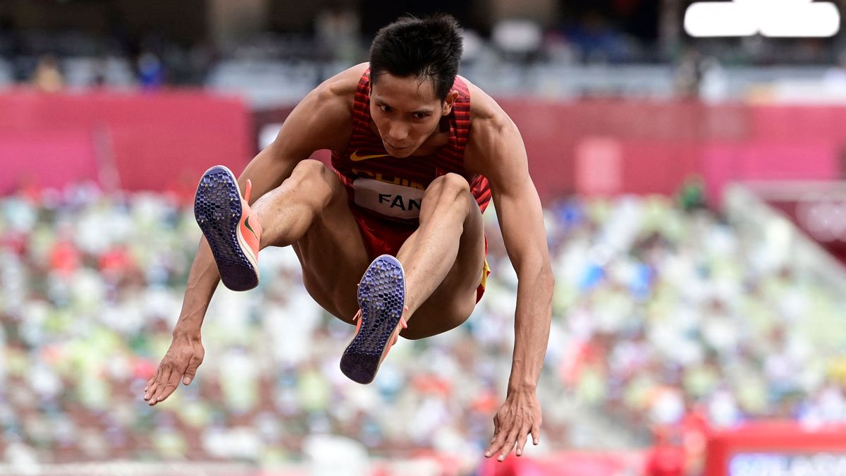olimpiadi tokyo 2020 atletica live decathlon finali del salto triplo e del lancio del peso ma soprattutto la 4x100 eurosport