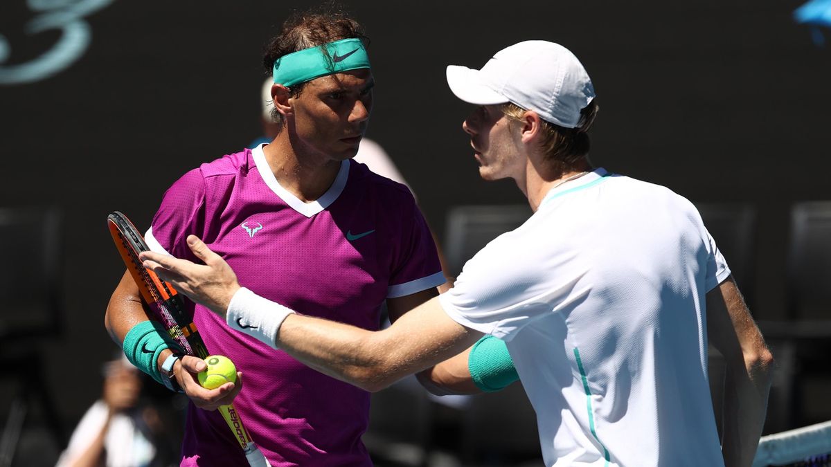 Rafa Nadal y Denis Shapovalov (Australian Open 2022)