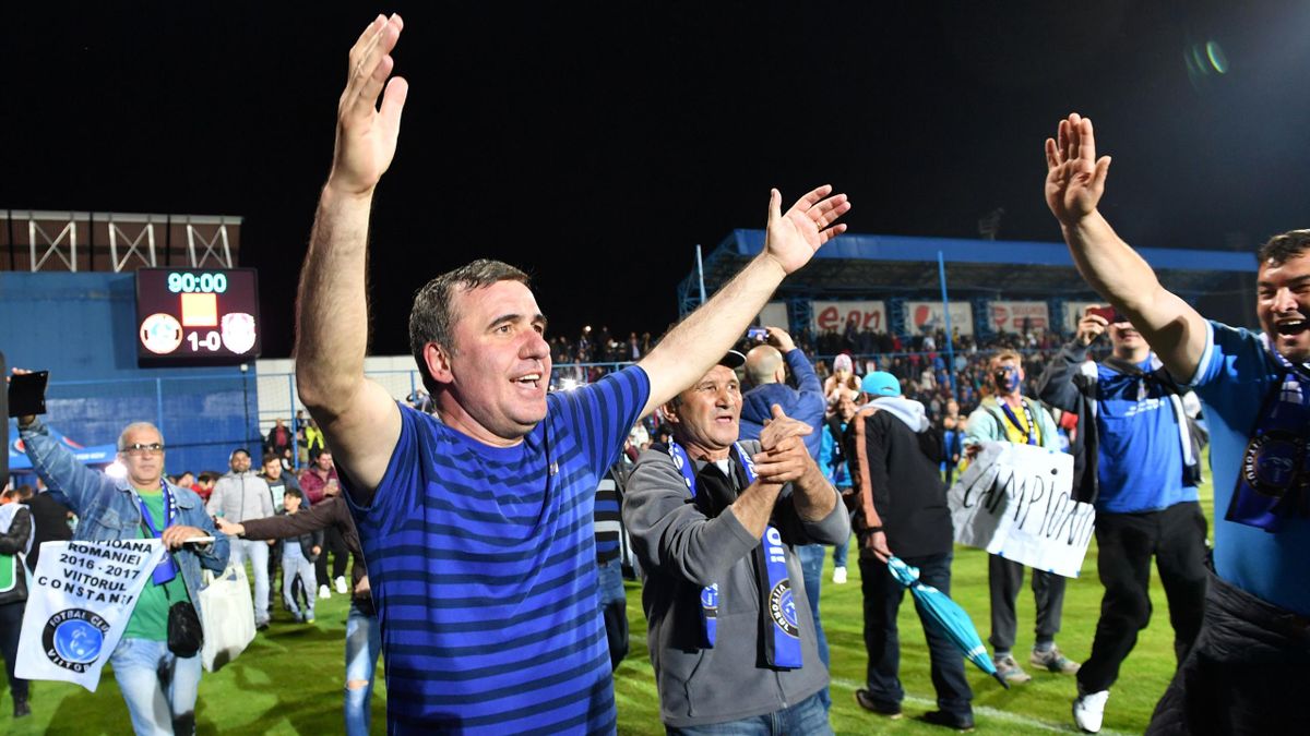 Coach Gheorghe Hagi of Viitorul Constanta celebrates the victory against CFR Cluj and winning of the Romania's Championship after the play off football match between Viitorul Constanta and CFR Cluj in Constanta, southeastern Romania, on May 13, 2017. / AF