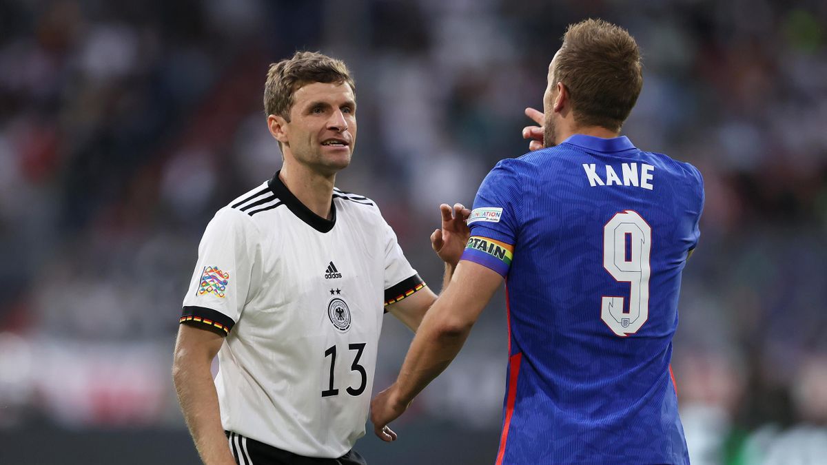 Thomas Müller et Harry Kane lors de la rencontre Allemagne-Angleterre en Ligue des nations