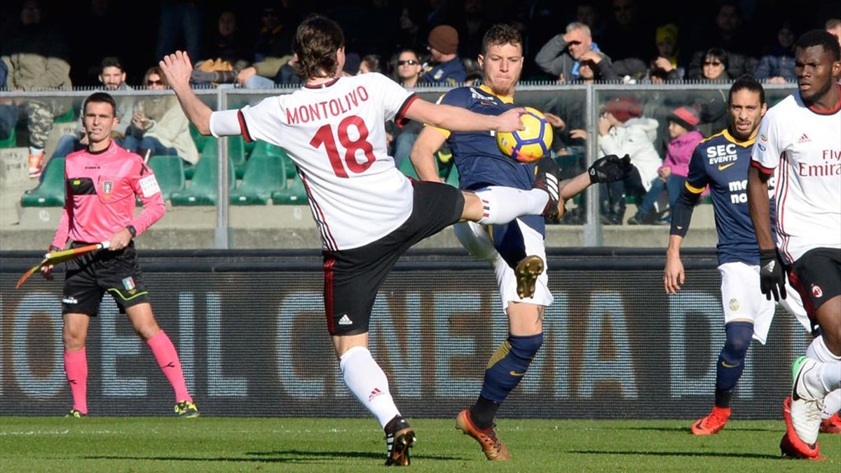 Montolivo, Valoti - Hellas Verona-Milan - Serie A 2017/2018 - Getty Images