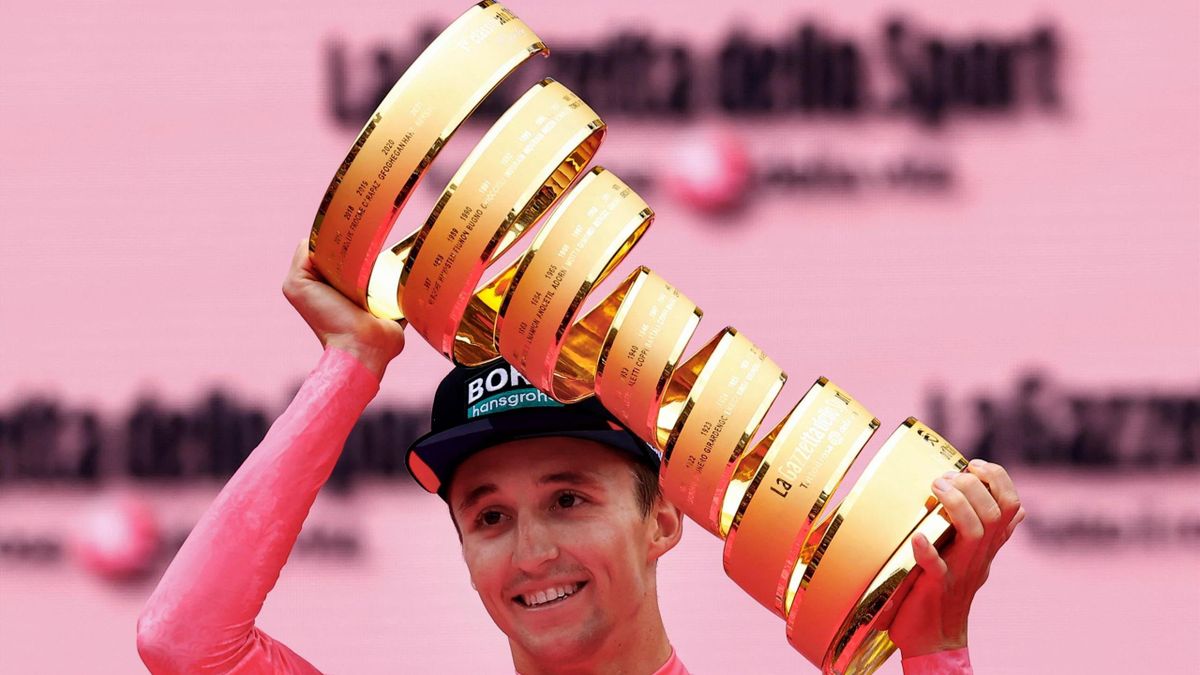 Vergeet ondanks de aandacht voor Evenepoel niet dat Hindley in 2022 de Giro won