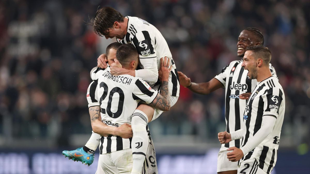 La joie des joueurs de la Juventus après le but de Federico Bernardeschi en demi-finale retour de Coupe d'Italie, le 20 avril 2022