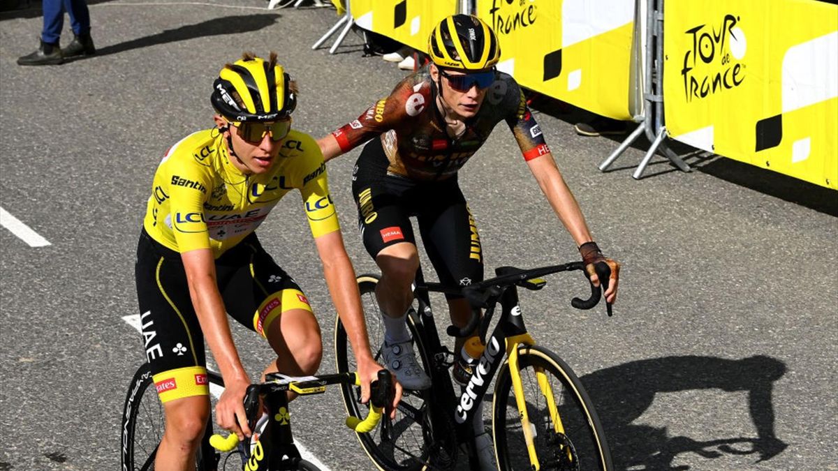 Pogacar-Vingegaard al traguardo di Châtel al Tour de France 2022