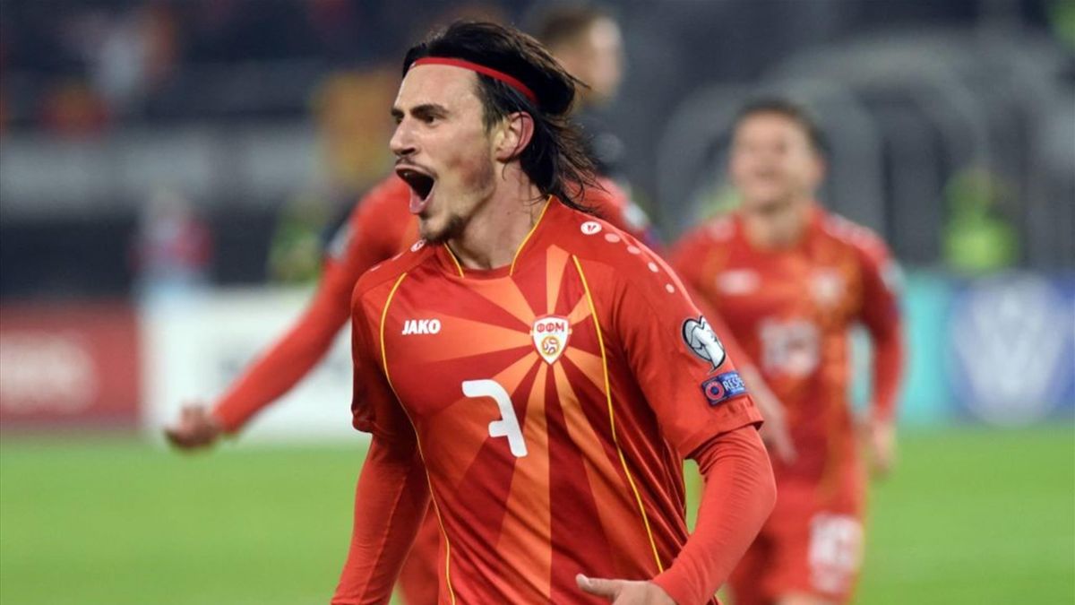 Eljif Elmas esulta dopo un gol in Macedonia del Nord-Islanda - Qualificazioni Mondiali 2022